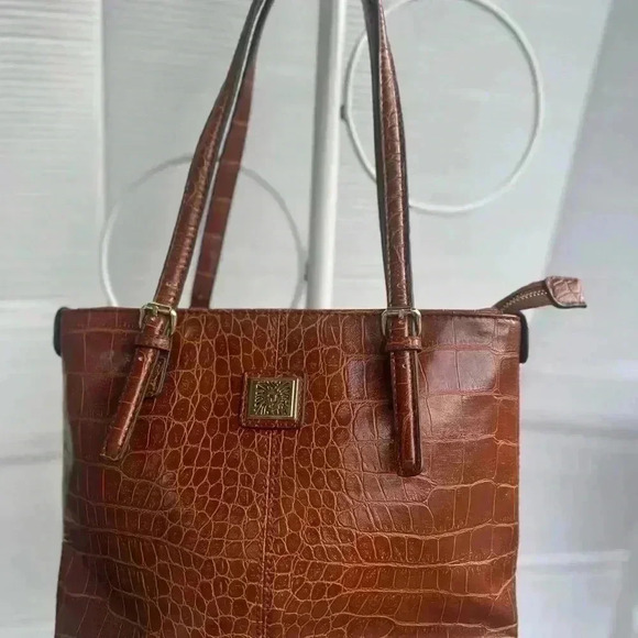 Anne Klein Tote - Picture 1 of 8